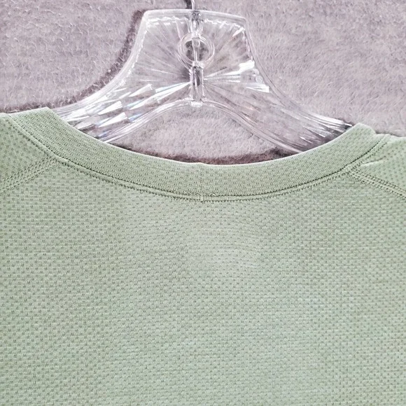 Lululemon Men Activewear Shirt Large Green Movement Is Medicine Crew Neck Tee - Picture 7 of 10